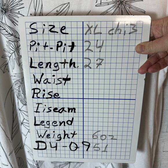 Chico’s T-shirt floral rhinestone print white black normcore electric grandma - Picture 6 of 6